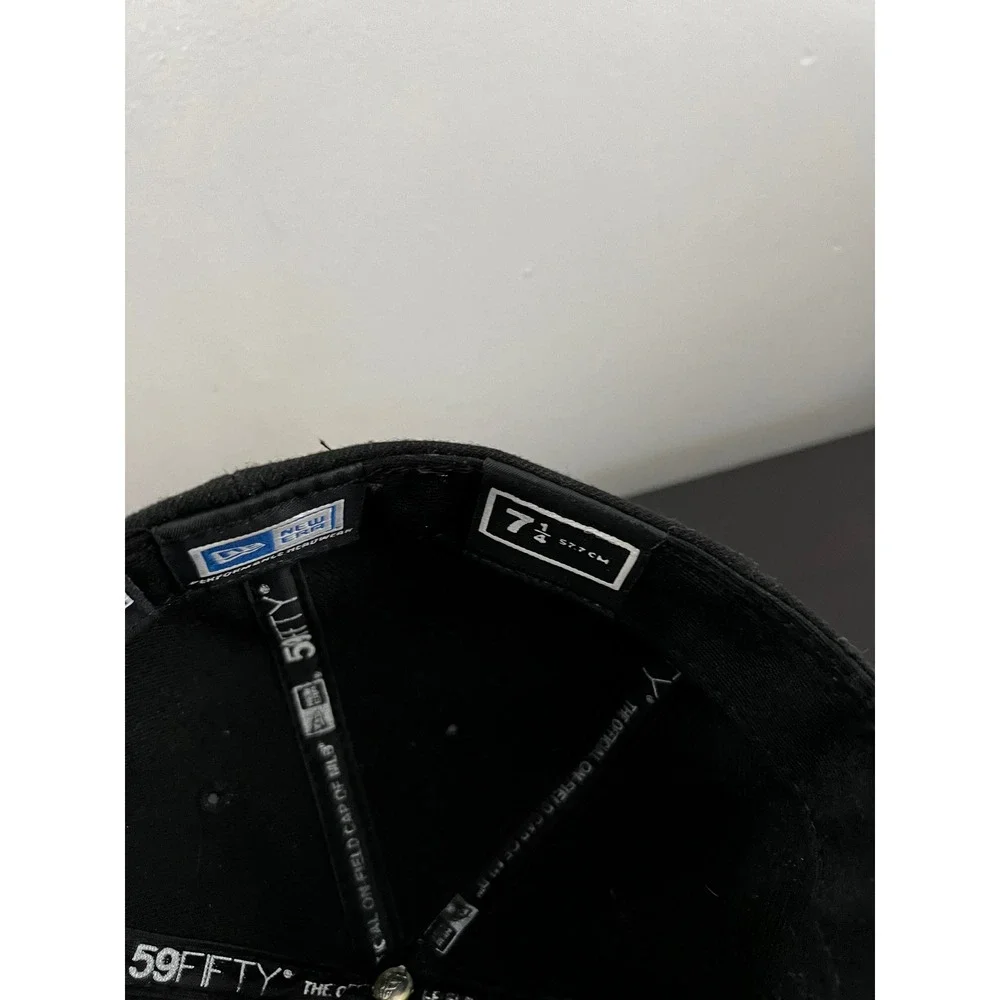 New Era 59FIFTY Toronto Blue Jays Fitted Hat Black MLB Authentic Size 7 1/4